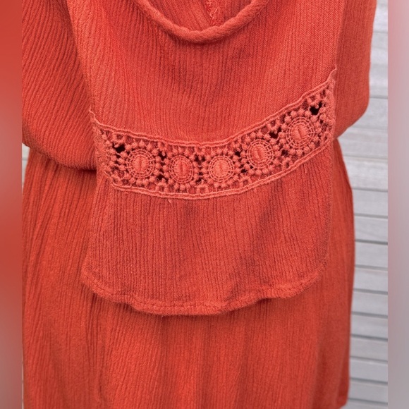 MOSSIMO Boho Shortie Romper with Cold Shoulder & Crochet Details Rust-Medium - Picture 3 of 4